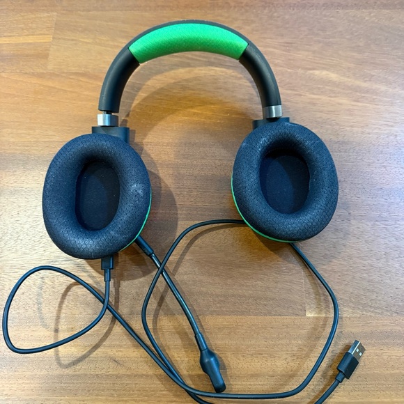 SOLD Xbox Controller Razer Headset Gaming Stickers Accessories Bundle Untested - Picture 8 of 16